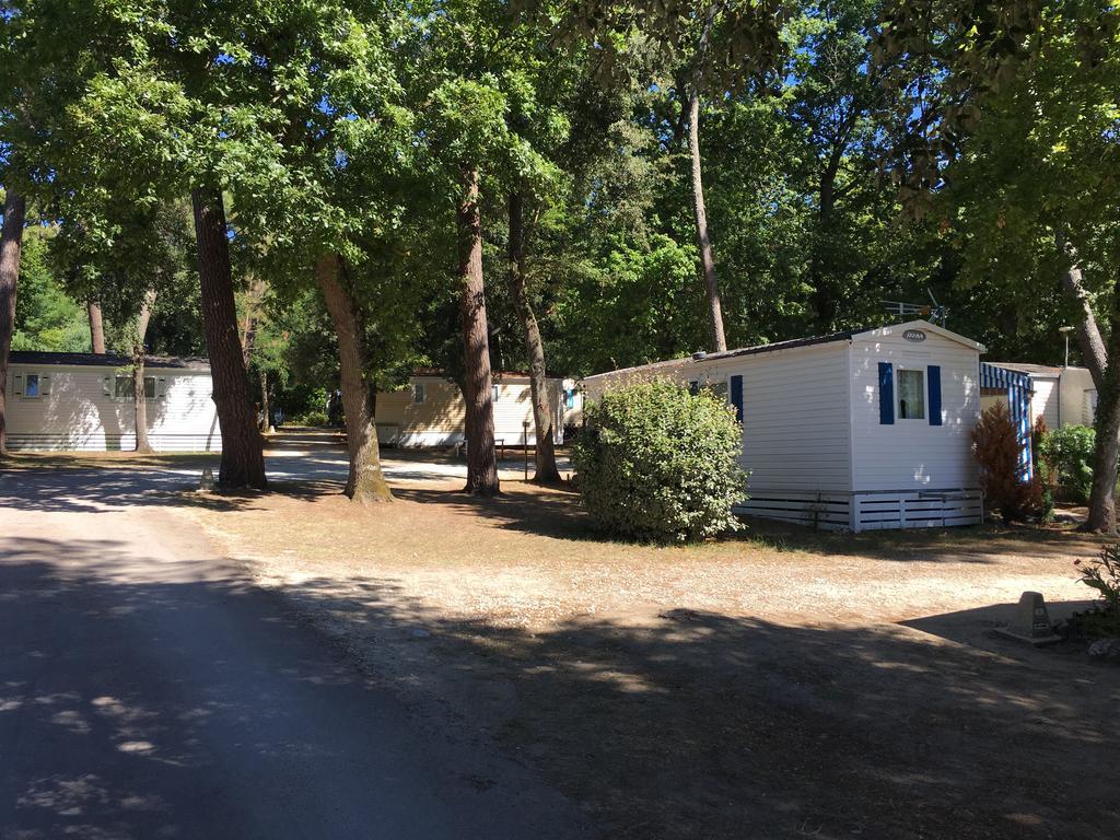 משר-סור-ג'ירונדה Camping Les Chenes Verts מראה חיצוני תמונה