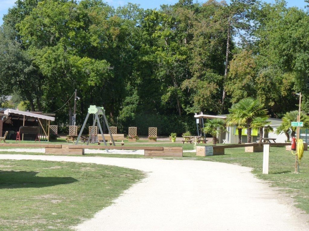 משר-סור-ג'ירונדה Camping Les Chenes Verts מראה חיצוני תמונה