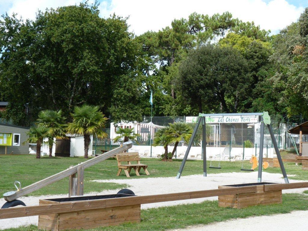 משר-סור-ג'ירונדה Camping Les Chenes Verts מראה חיצוני תמונה